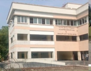 চরফ্যাশনে শিক্ষার্থীদের দিয়ে  ঝাড়ু ও হাড়ি পাতিল ধোয়ার  অভিযোগ