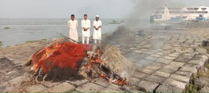 ভোলার মেঘনা নদী থেকে অবৈধ  বাধা ও মশারী জাল আটক