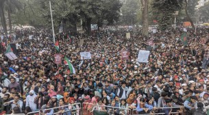 ‘মার্চ ফর ইউনিটিতে’ গণহত্যার বিচার চাইলেন সারজিস