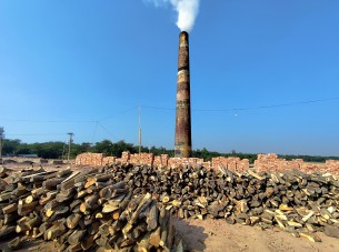 চরফ্যাশনে ২৬ ইটভাটার মধ্যে ১৮টিরই অনুমোদন নেই