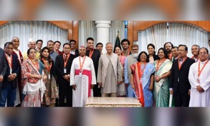 খ্রিষ্টান ধর্মাবলম্বীসহ সকলকে দেশের উন্নয়নে এগিয়ে আসার আহ্বান প্রধান উপদেষ্টার