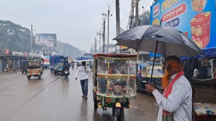 ভোলায়  দিনভর গুড়ি বৃষ্টি বন্ধ ছিল বিদ্যুৎ সরবরাহ