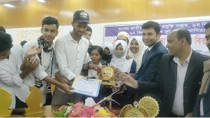 লালমোহনে দুই দিন ব্যাপী বিজ্ঞান মেলা অনুষ্ঠিত