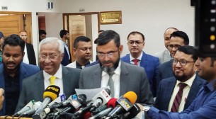 শুধু জনসংখ্যার ভিত্তিতে আসনের সীমানা নির্ধারণ নয়: ইসি