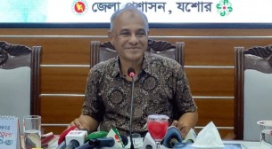 সিভিল ড্রেসে আসামি ধরতে পারবে না পুলিশ: স্বরাষ্ট্র উপদেষ্টা