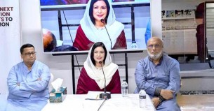 জেডআরএফ বিজ্ঞান মেলায় শিশু-কিশোরদের উৎসাহ দিলেন জুবাইদা রহমান