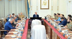 ভারতকে পাল্টা জবাব দেওয়ার ‘পূর্ণ স্বাধীনতা’ পেল পাকিস্তান সশস্ত্র বাহিনী