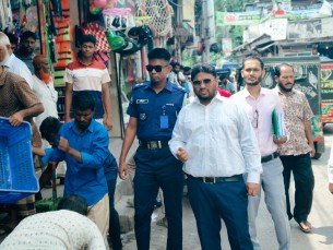 বোরহানউদ্দিনে ভ্রাম্যমাণ আদালতের অভিযানে দুটি ফার্মেসিকে জরিমানা