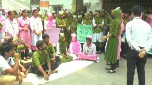 ভোলায় একদফা দাবীতে আন্তর্জাতিক নার্সেস দিবস বজর্ন কর্মসূচি পালিত