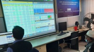 ইরানে মার্কিন হামলার প্রভাব: দেশের পুঁজিবাজারে সূচকের বড় পতন