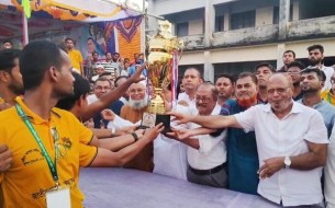 লালমোহনে ‘শহিদ আব্দুর রহিম স্মৃতি ফুটবল টুর্নামেন্টে’র ফাইনাল অনুষ্ঠিত