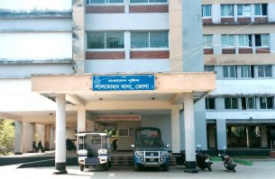 লালমোহনে মোটরসাইকেলের নিয়ন্ত্রণ হারিয়ে যুবক নিহত