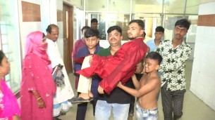 ভোলায় বিয়ের কনের জন্য আনা কাপড় পছন্দ না হওয়ায় হামলা বর সহ ১৫ জন আহত