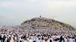 হজে গিয়ে ৪০ বাংলাদেশির মৃত্যু
