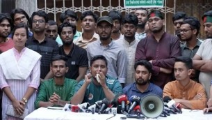 ২৭ জুলাই : আরও ২ সমন্বয়ককে নিরাপত্তা হেফাজতে নেয় ডিবি, ৩ দাবিতে শিক্ষার্থীদের ২৪ ঘণ্টার আল্টিমেটাম