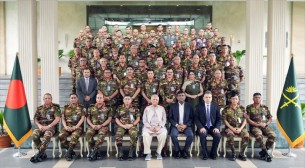 সেনাসদর নির্বাচনী পর্ষদ অনুষ্ঠানে প্রধান উপদেষ্টার যোগদান