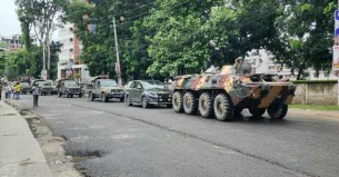 সেনা-পুলিশ পাহারায় গোপালগঞ্জ ছাড়লেন নাহিদ-সারজিসরা