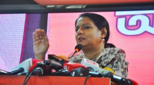 ব্যক্তিস্বার্থ নয়, রাজনীতি হোক জাতীয় স্বার্থে: উপদেষ্টা