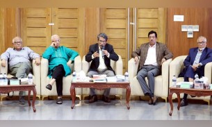 জনগণের প্রতিরোধে ফ্যাসিবাদী সরকারকে পিছু হটতে হয়েছিল: অধ্যাপক আলী রীয়াজ