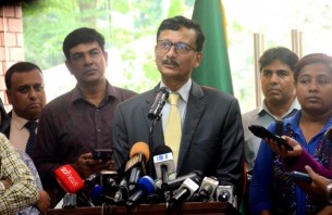 বহুমাত্রিক ও ঐতিহাসিক সম্পর্ক জোরদারে অঙ্গীকার করেছে বাংলাদেশ ও পাকিস্তান: পররাষ্ট্র উপদেষ্টা