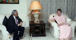 খালেদা জিয়ার খোঁজ নিতে বাসায় পাকিস্তানের পররাষ্ট্রমন্ত্রী