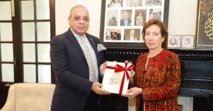 প্রধান বিচারপতির সঙ্গে মার্কিন রাষ্ট্রদূতের সাক্ষাৎ