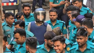 খালেদা জিয়ার সাথে আফ্রিদির বাবার ছবি দেখিয়ে জামিন চাইলেন আইনজীবী