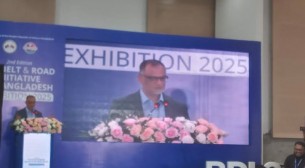 জীবন ও সম্পদ বাঁচাতে সড়কে উন্নত পরিবহন যুক্ত করতে হবে: উপদেষ্টা