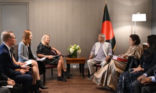 আন্তর্জাতিক মানবাধিকার কর্মীদের আরও ঘন ঘন বাংলাদেশে আসার আহ্বান প্রধান উপদেষ্টার