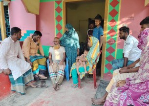লালমোহনে বৃদ্ধাকে কুপিয়ে হত্যার ২ সপ্তাহেও গ্রেফতার হয়নি হত্যাকারী