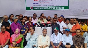 যারা নির্বাচন পেছাতে চাইছে, তারা বোকার স্বর্গে বাস করছে: শামসুজ্জামান দুদু