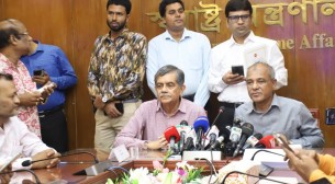 রাকসু-চাকসু নির্বাচন নিয়ে উদ্বেগ নেই: স্বরাষ্ট্র উপদেষ্টা