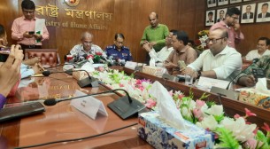 এবার পূজা খুব নির্বিঘ্নে অনুষ্ঠিত হবে: স্বরাষ্ট্র উপদেষ্টা