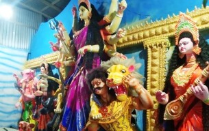 লালমোহনে ১৯টি মন্ডপে শারদীয় দুর্গোৎসব শুরু, সর্বোচ্চ সতর্ক অবস্থায় প্রশাসন