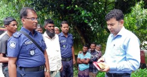 লালমোহনে অসুস্থ গরুর মাংস বিক্রির প্রস্তুতি কসাইকে জরিমানা