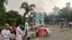 জুলাই সনদ স্বাক্ষর অনুষ্ঠানের আগে রণক্ষেত্র সংসদ ভবন এলাকা