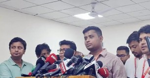 ইসির চাপিয়ে দেওয়া প্রতীক নেবে না এনসিপি: হাসনাত আবদুল্লাহ