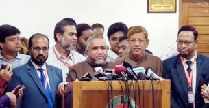 জাতীয় নির্বাচনের দিন গণভোট করলে ‘আম-ছালা দুইটাই যাবে’: ডা. তাহের