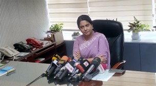 ‘সেফ এক্সিট’র বিষয়টি নাহিদকেই পরিষ্কার করতে হবে: রিজওয়ানা হাসান