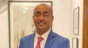 অ্যাটর্নি জেনারেল পদ ছাড়বেন আসাদুজ্জামান, লড়বেন ভোটে