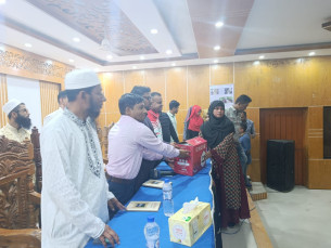 বসুন্ধরা শুভ সংঘের সেলাই মেশিন পেলেন বোরহানউদ্দিনের ১৫জন অস্বচ্ছল নারী