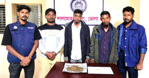 লালমোহনে গাঁজা ও ইয়াবাসহ আটক- ৩