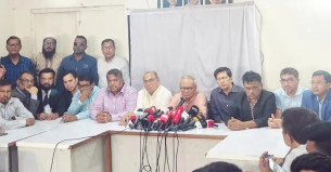 খালেদা জিয়ার শারীরিক অবস্থা অপরিবর্তিত: রিজভী