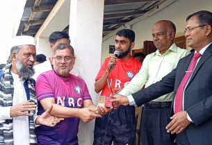 ভোলায় নাজিউর রহমান কলেজে শিক্ষক কর্মচারীদের প্রীতি ফুটবল ম্যাচ অনুষ্ঠিত