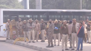 দিল্লিতে বাংলাদেশ হাইকমিশনের নিরাপত্তায় ১৫ হাজার পুলিশ মোতায়েন
