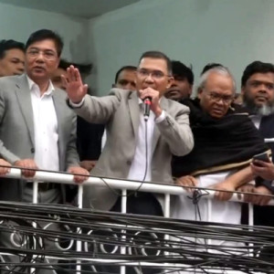 কর্মসূচি নেই, নেতাকর্মীদের সড়ক থেকে সরে যেতে বললেন তারেক রহমান