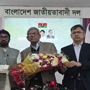 বিএনপিতে যোগ দিয়ে মনোনয়ন পেলেন রাশেদ খান