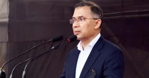 খালেদা জিয়ার জন্য দেশবাসীর কাছে দোয়া চাইলেন তারেক রহমান