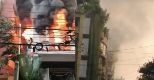 উত্তরায় আগুনে নিহত বেড়ে ৬, সবাই দুই পরিবারের