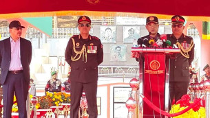 সাহস থাকলে দেশে এসে কথা বলুক: স্বরাষ্ট্র উপদেষ্টা